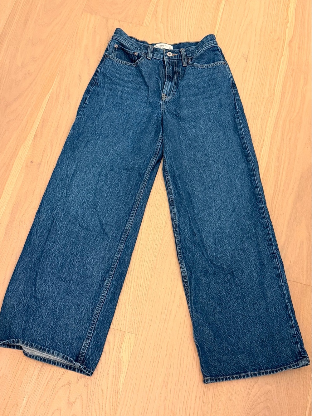 Abercrombie Wide Leg Women’s Jeans in Dark Blue